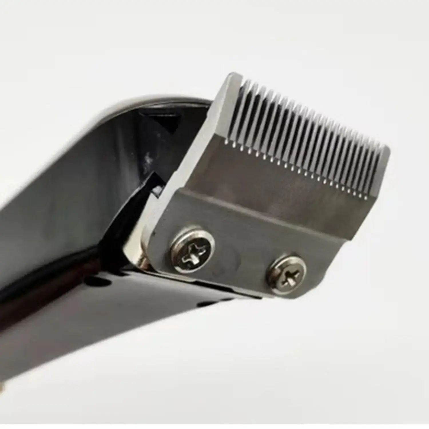 Cortador de Cabelo Profissional VGR OIV-060 4 Pentes - Imagem 3